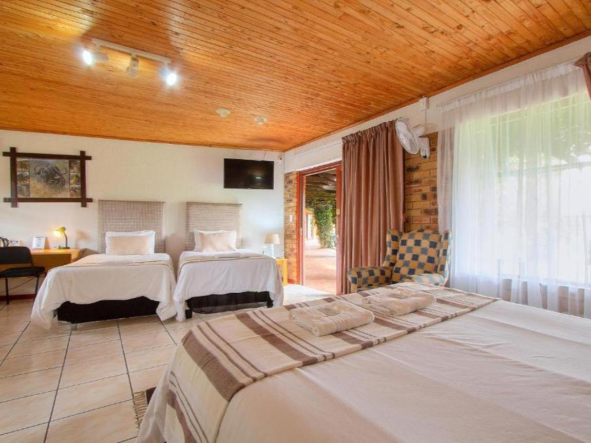 Airport Bird & Game Lodge كمبتون بارك الغرفة الصورة